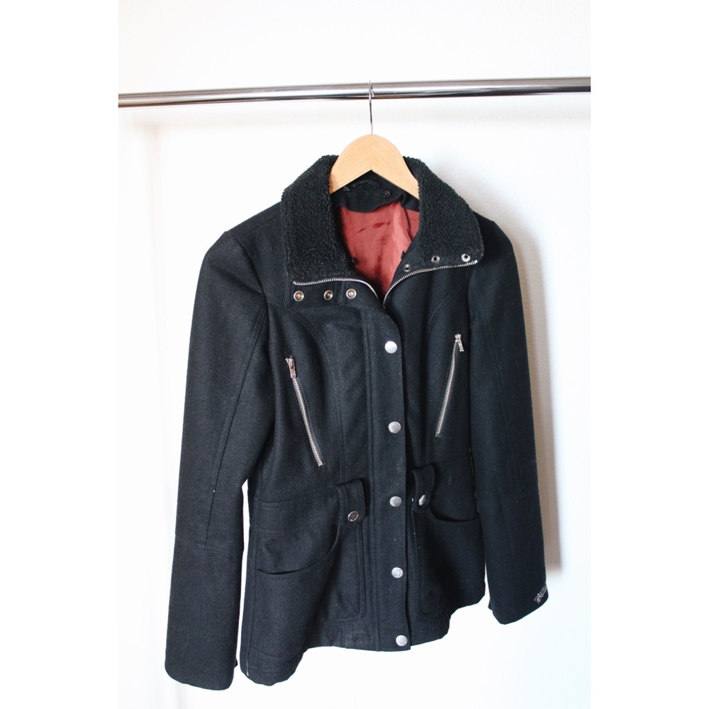 Billabong Black Wool Coat with Sherpa Collar and Zipper Details